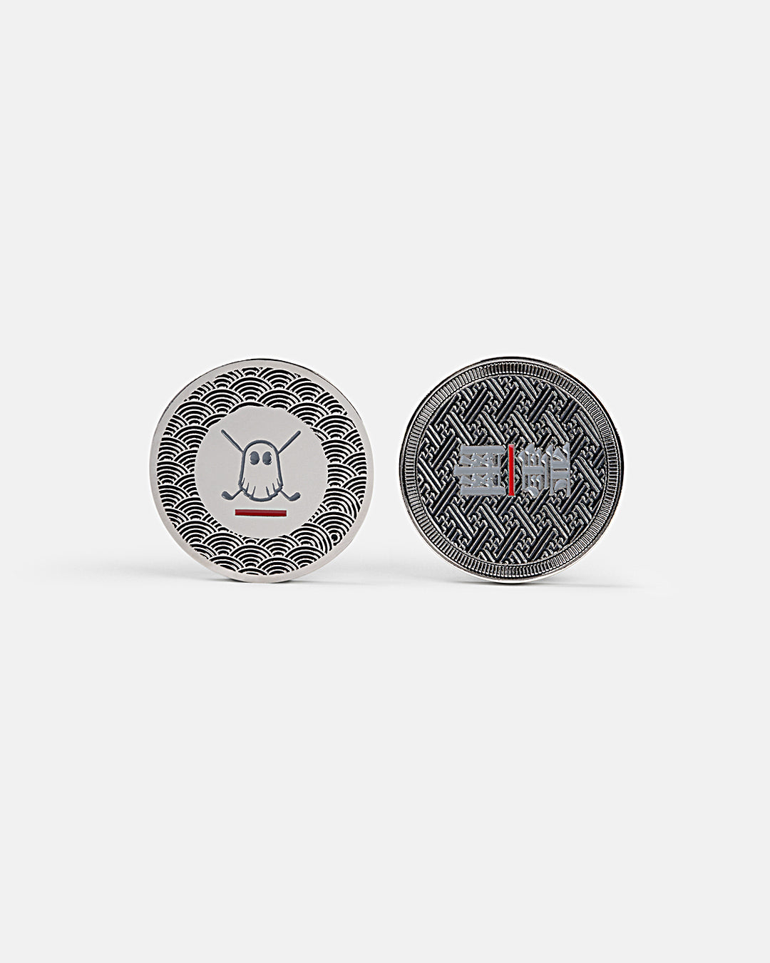 Product photo of a circular ball marker featuring Japanese-inspired half-circle wave patterns with a Japanese character in the center.